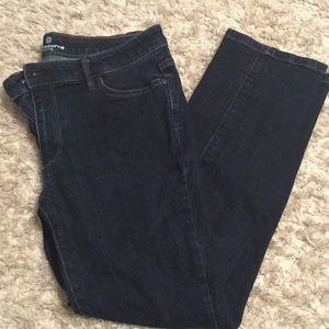 Liz Claiborne classic fit straight leg dark jeans